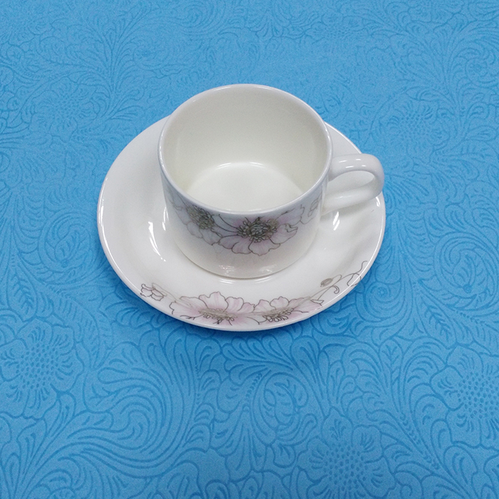 Cubierta de mesa de té desechable